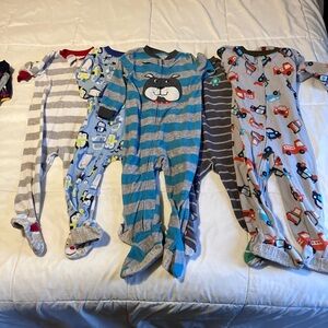 Set of 5 footie pajamas
